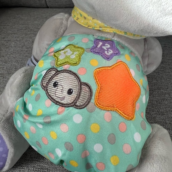 VTech Explore & Crawl Baby Elephant - Picture 3 of 3